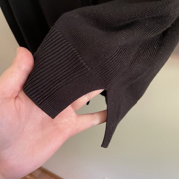 Talbots Petite Women LP Black Knit V-Neck Button Up Raglan Girlfriend Cardigan - Picture 3 of 11